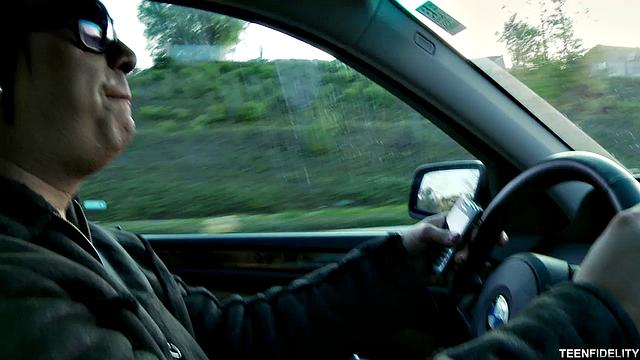 мадисон теряет контроль, когда ашли садится сверху