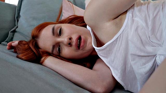 Analbanged redhead deepthroates BF after rimjob