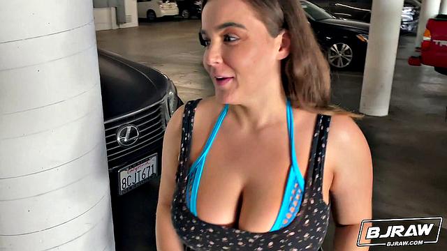 Natasha's Breakdown Blowjob