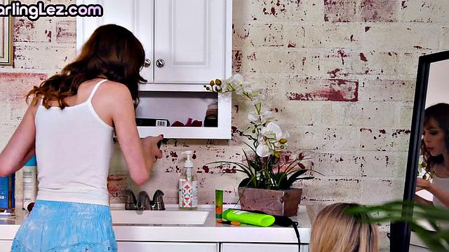 Lesbian 21yo scissoring and licking after teasing