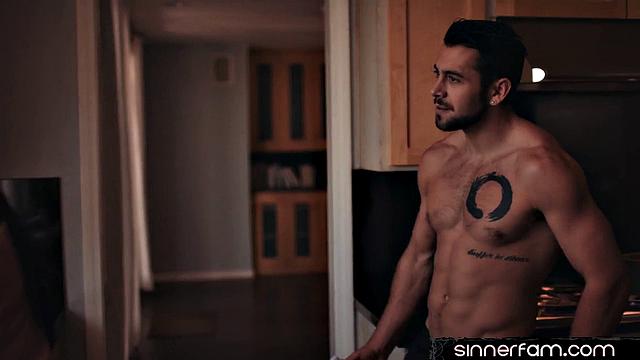 Пушистая сводная сестра решила, что братья иногда нужны не только ради консоли.