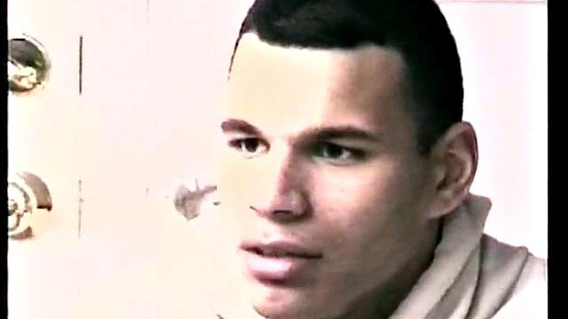 Лижу здоровый член, пока не устану смеяться от его размеров