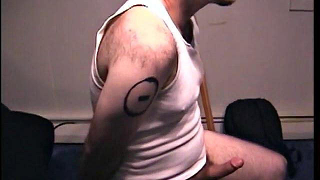 смотри, как сету лижут жопу по-мужски