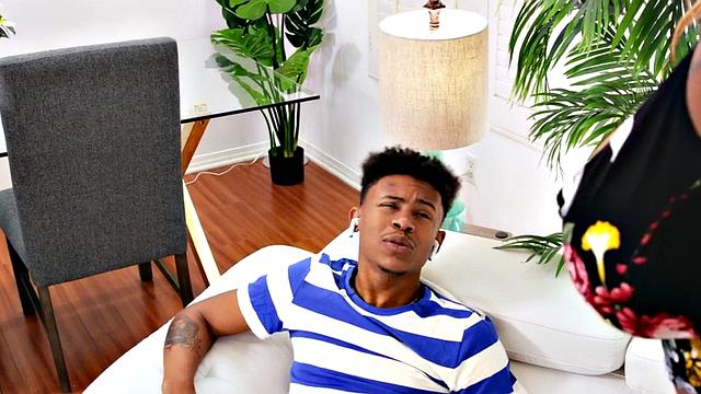 Ebony fucks guy before riding face