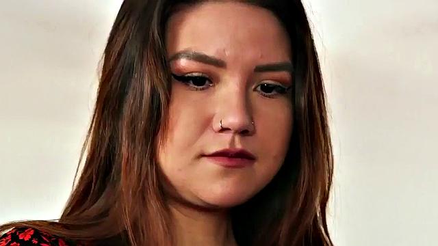 подсмотри, как зрелая соблазняет bbc рукой