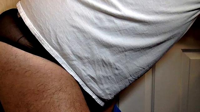 Sucking Tattooed Daddy At The Glory Hole