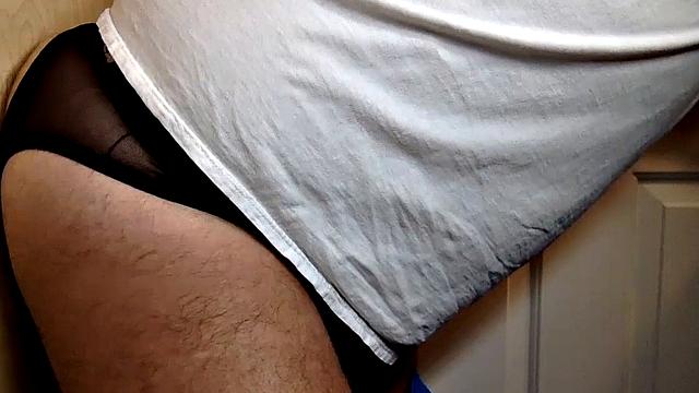 Sucking Tattooed Daddy At The Glory Hole