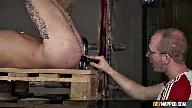 Sean Gives Pretty Oliver A Lesson - Part 2 - Oliver Wesley &amp;amp; Sean Taylor