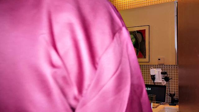 Painal fuck teen revels in ass fucking