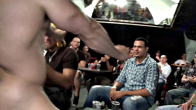 Muscled strippers get BJ party