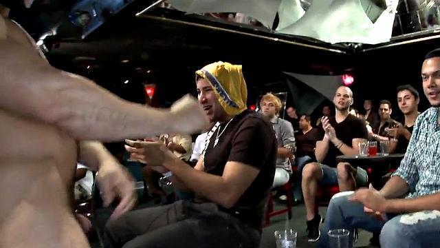 Muscled strippers get BJ party