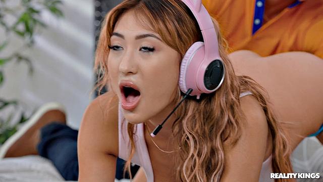 Gamer Girl Invites Cheating Cock