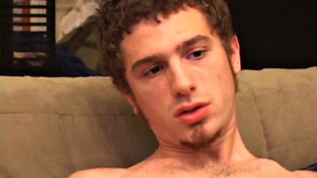 Ricardo pretends he's straight but jerks off for the guys anyway