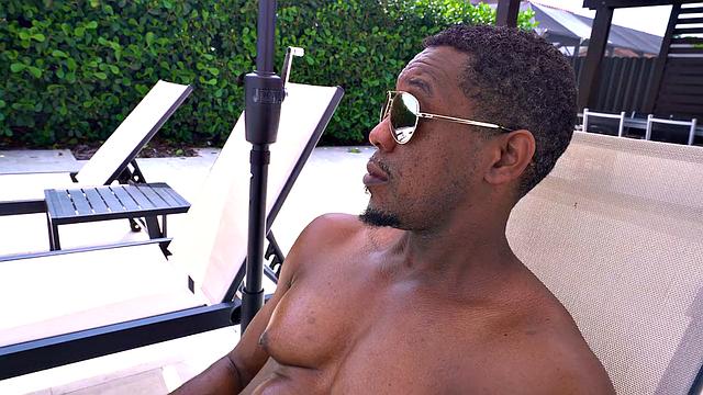 Too Much Ass, Big Dick