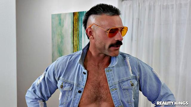 Sneaky College Girl Caught