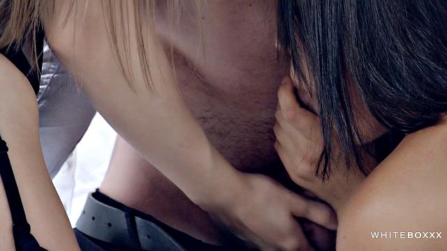 Sensual threesome with hot girls