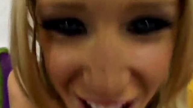 Horny teen slut getting fucked