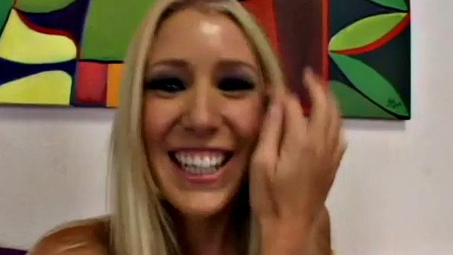 Horny teen slut getting fucked