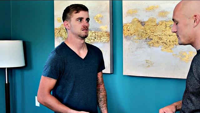 Inked stud barebacking athletic partner until cumshot