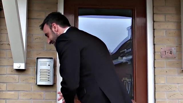 Mature British whore anally drilled hard before swallowing