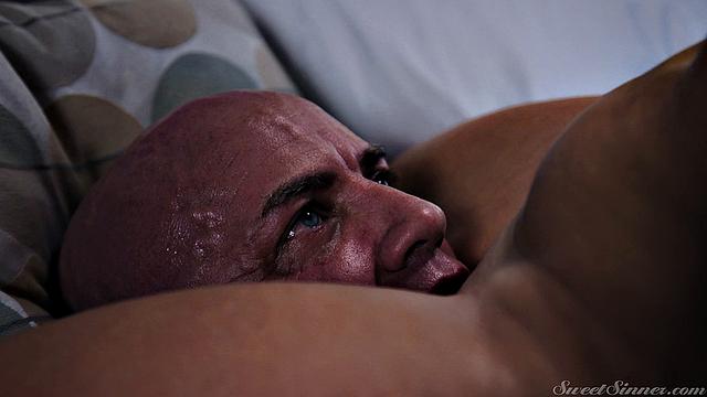 Скайлар Сноу обещала быть тихой, но стенки дрожат