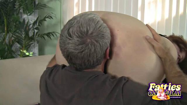 Cute BBW Shows Her Pussy