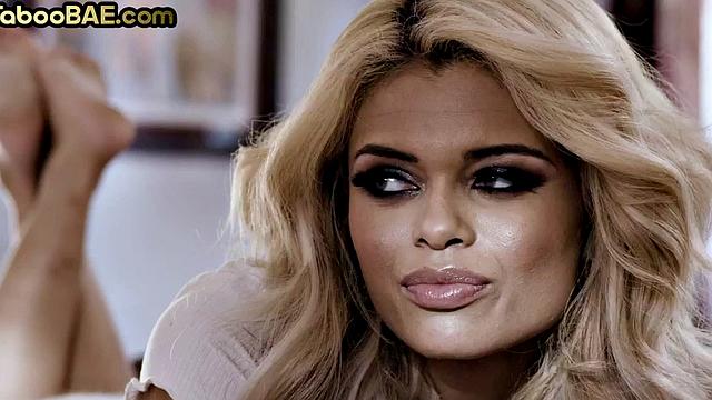 21yo stepdaughter penetrated by big dick in wet pussy