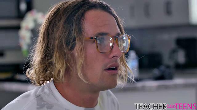 I Can See Naughty Bits In Class - S4:E8