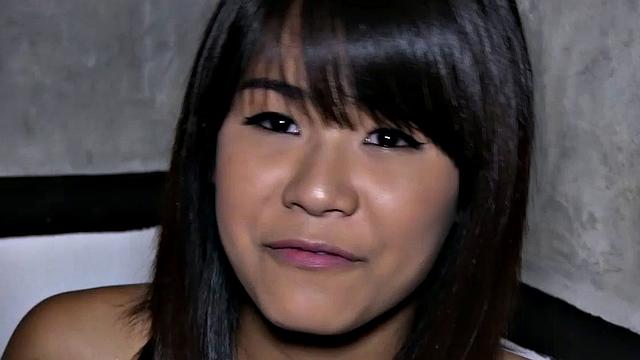 19 Yr Old Reinserted Cumblast