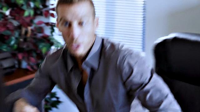 Sinning babe rammed on couch after pussylicking