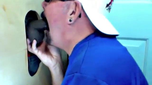 Gloryhole Lunch Feeding By 2 Guys