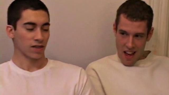 When Levi Davis and Scott Ryder hook up it isn't long before Scott has his lips wrapped around Levi's dick. Levi loves all that Scott has to deliver, so when he offers up his ass, Levi is ready to fuck.