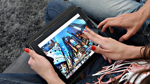 Lovers celebrate with sperm