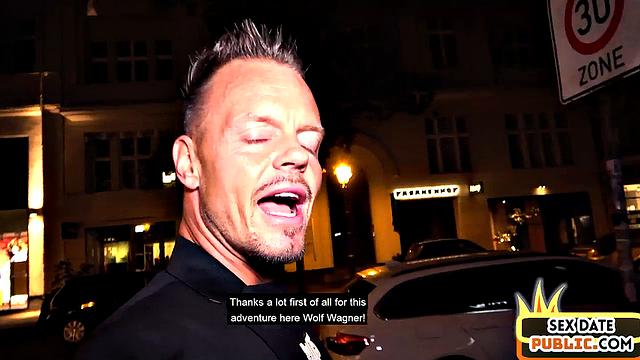 Stunning inked babe cockriding a guy