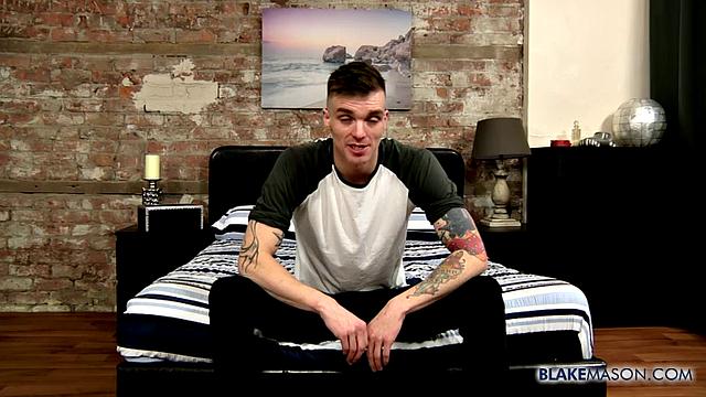 AJ Alexander: Well-Hung and Tattooed Construction Worker
