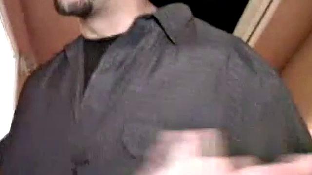 Cute teen lesbo licks college pussy