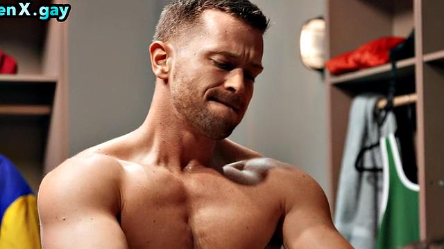 Coach bareback his player in doggystyle in locker room