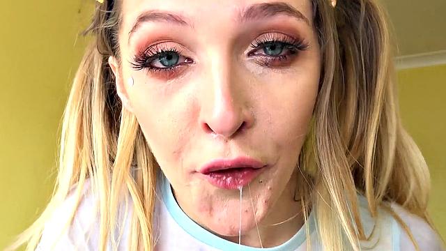 SubSlut Rhiannon Ryder: gets off watching her PSS scene