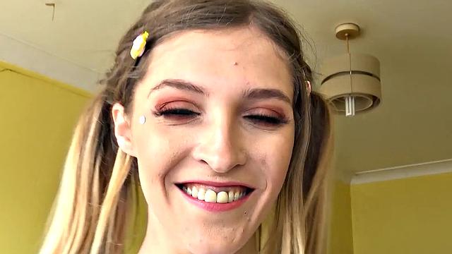 SubSlut Rhiannon Ryder: gets off watching her PSS scene