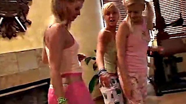 Naked lesbos play twister