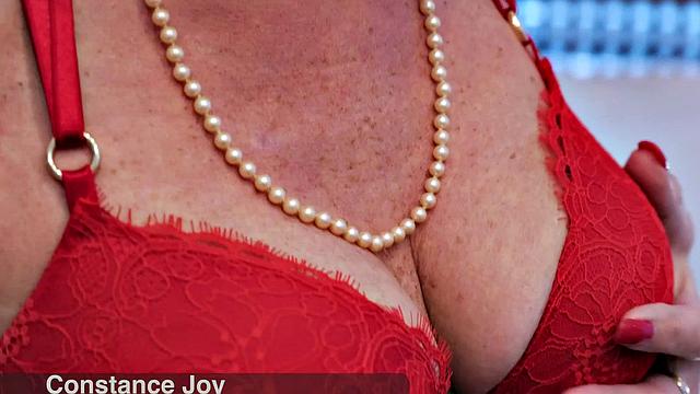 How a hot 55-year-old mom gets off