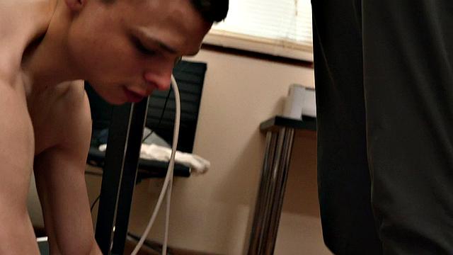 Cute twink in anal exploration