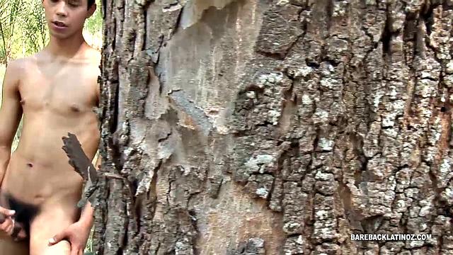 Our featured solo boy of the week is Matias, a skinny and smooth Latin boy, who you can look forward to seeing in some future action scenes. For now, you get to enjoy him jerking off outdoors.