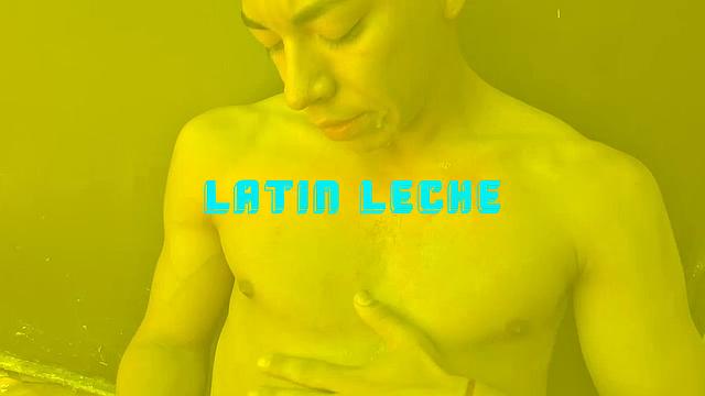 Venezuelan stud takes a wild alley cock ride and gets a sticky welcome to Buenos Aires