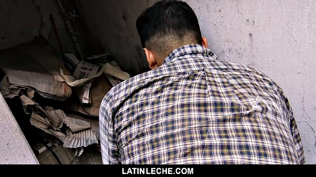 Venezuelan stud takes a wild alley cock ride and gets a sticky welcome to Buenos Aires