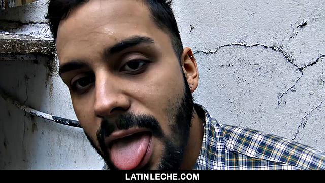 Venezuelan stud takes a wild alley cock ride and gets a sticky welcome to Buenos Aires