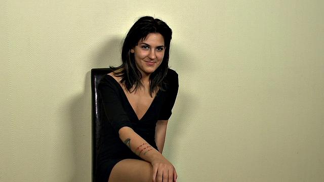 Scandalous nympho slut sucks hard dick at public place