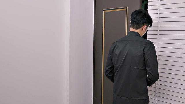 Юли пришла на массаж, а вышла с улыбкой до ушей