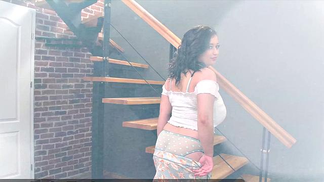 Oil for the Boobs of Amie Taylor