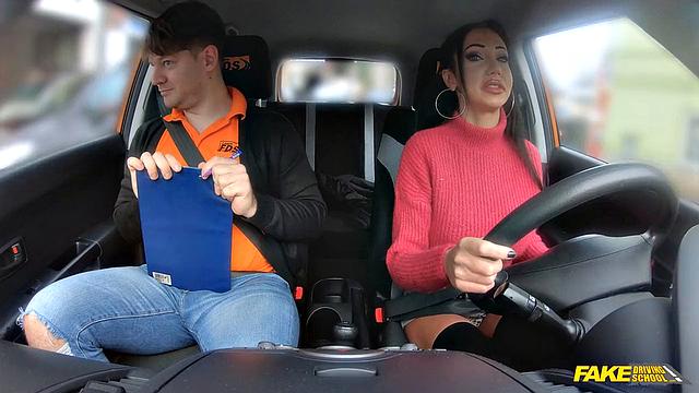 Big student stuns her teacher